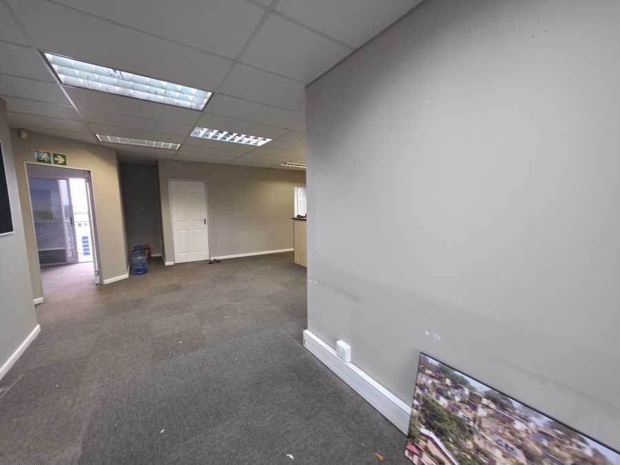 To Let Commercial Property for Rent in Berea Eastern Cape